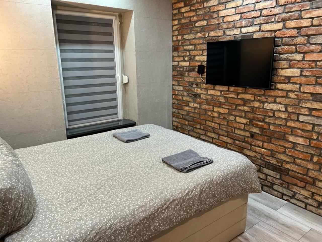Raciborska Royal Apartment - Miejsce Parkingowe Na Parkingu Strzezonym グリヴィツェ エクステリア 写真